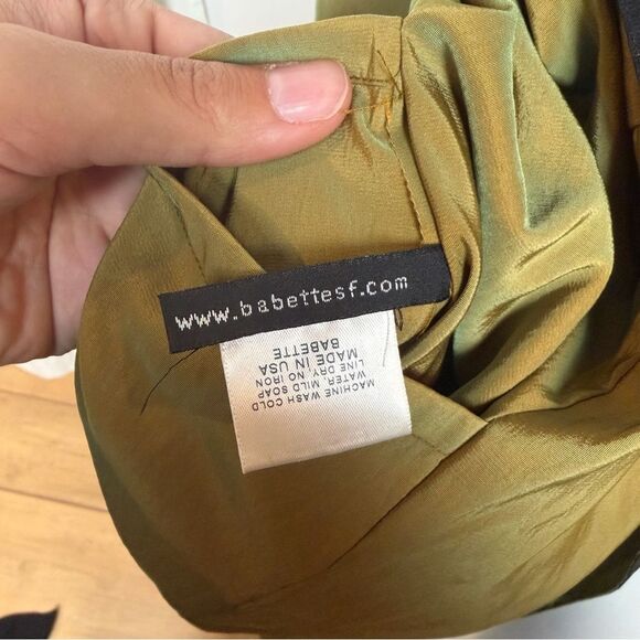 Babette Chartreuse Nylon Blend Coat with Black Collar Trim Women’s Size Medium - Picture 10 of 10